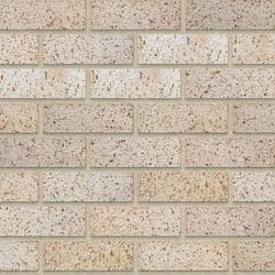 Maize Travertine Stretcher Bond